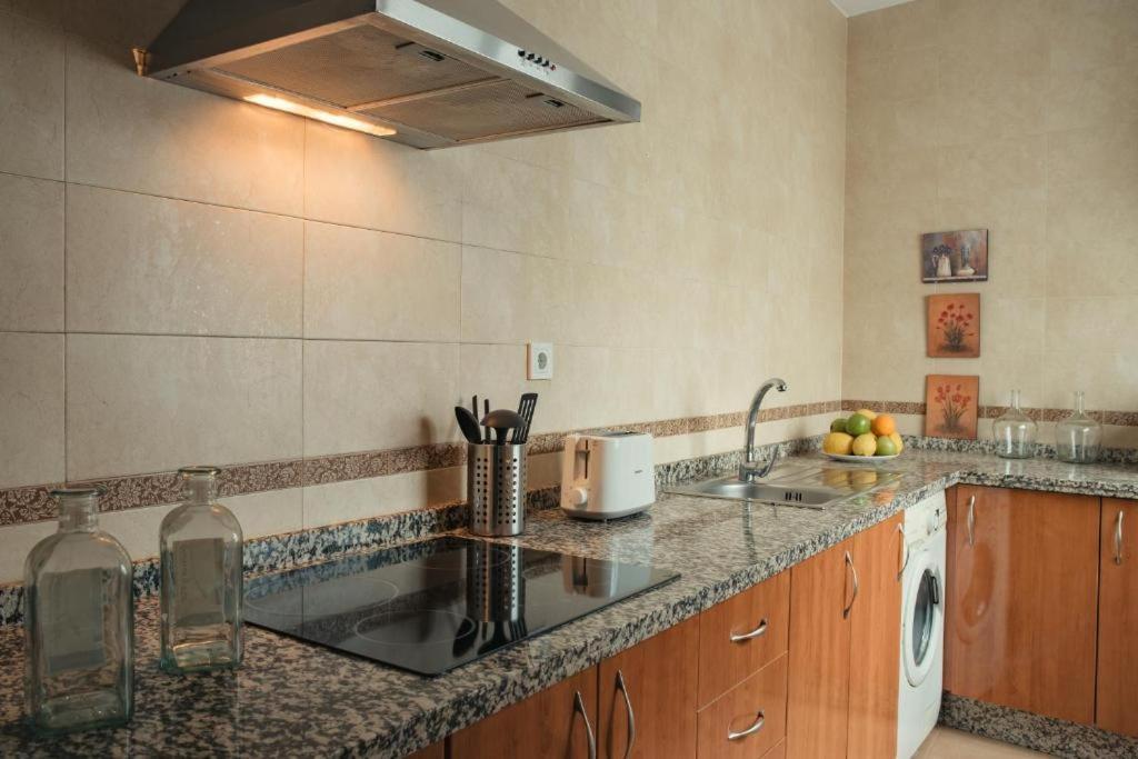 Apartamentos San Pedro เซบีญา ภายนอก รูปภาพ