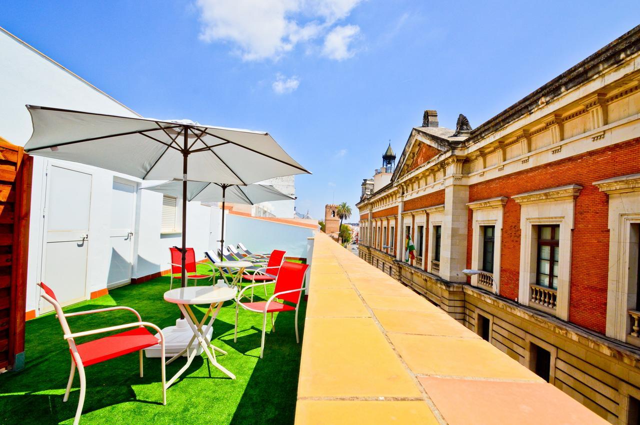 Apartamentos San Pedro เซบีญา ภายนอก รูปภาพ